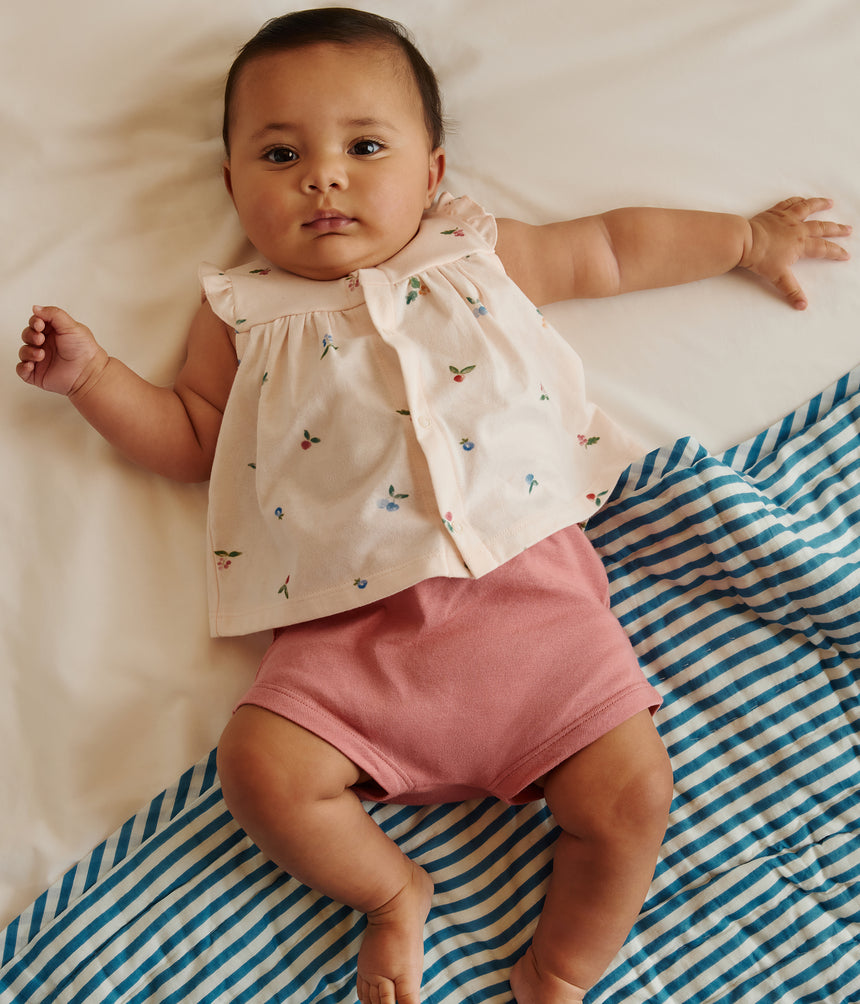 NEWBORN BABIES' TWO-PIECE COTTON SET WITH A RUFFLED BLOUSE