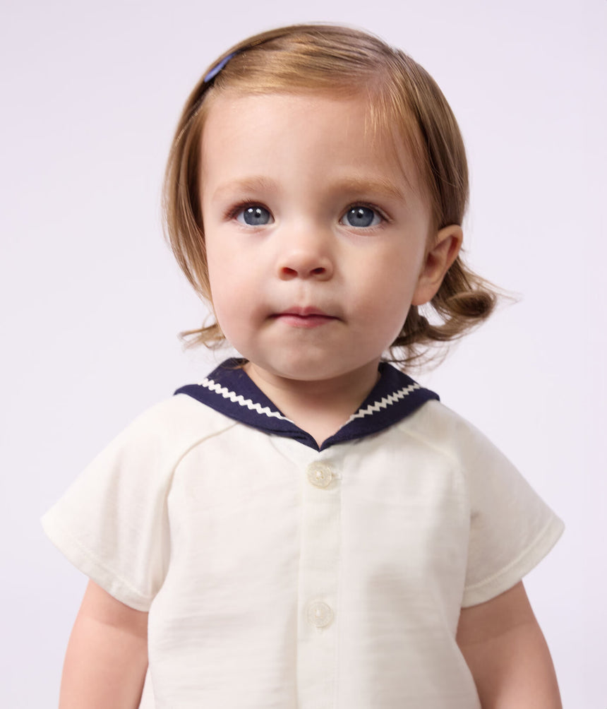 BABIES' 2-PIECE COTTON OUTFIT, THE T-SHIRT TOP HAS A SAILOR COLLAR
