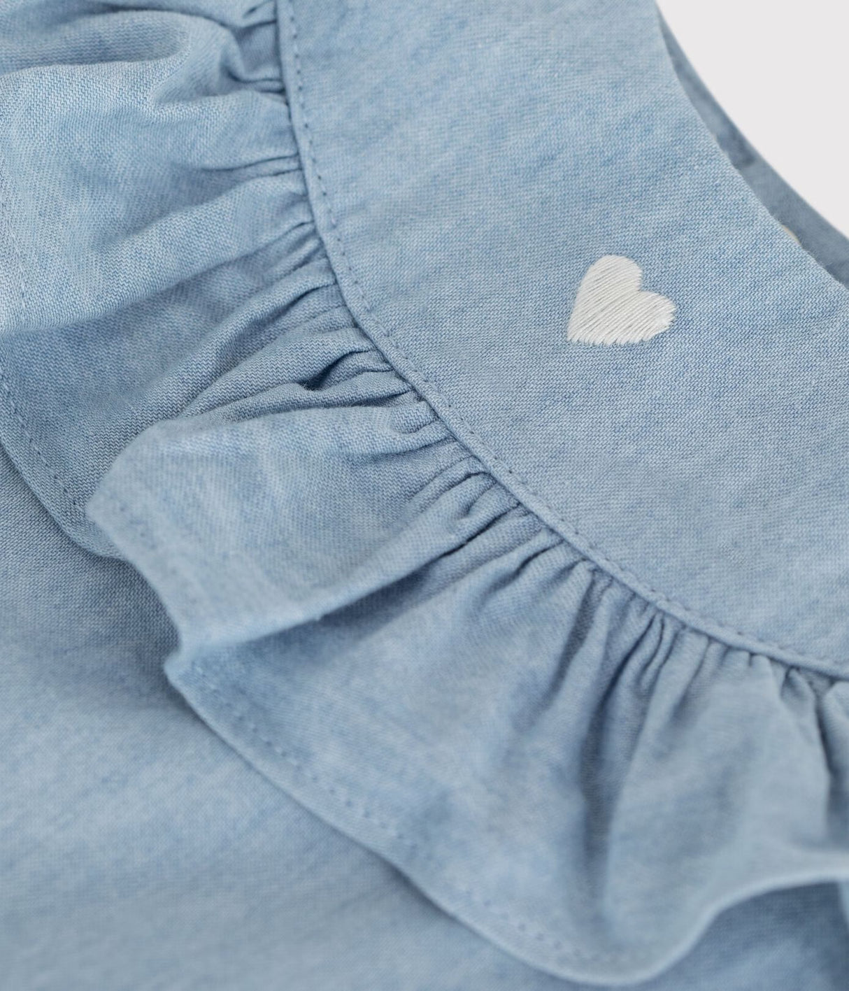 BABIES' SLEEVELESS BLOUSE IN EMBROIDERED COTTON CHAMBRAY