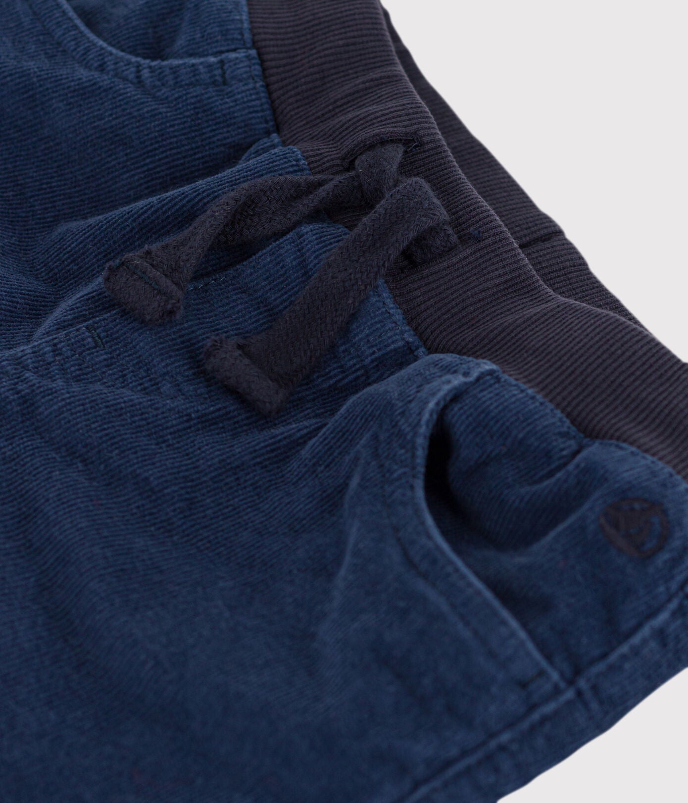 UNISEX STRAIGHT-FIT MEDIUM VELOUR TROUSERS