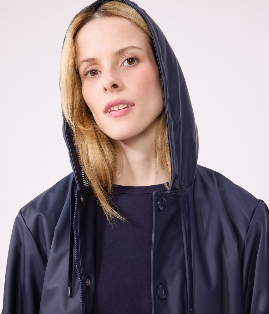 ICONIC RECYCLED FABRIC AND ORGANIC COTTON RAINCOAT