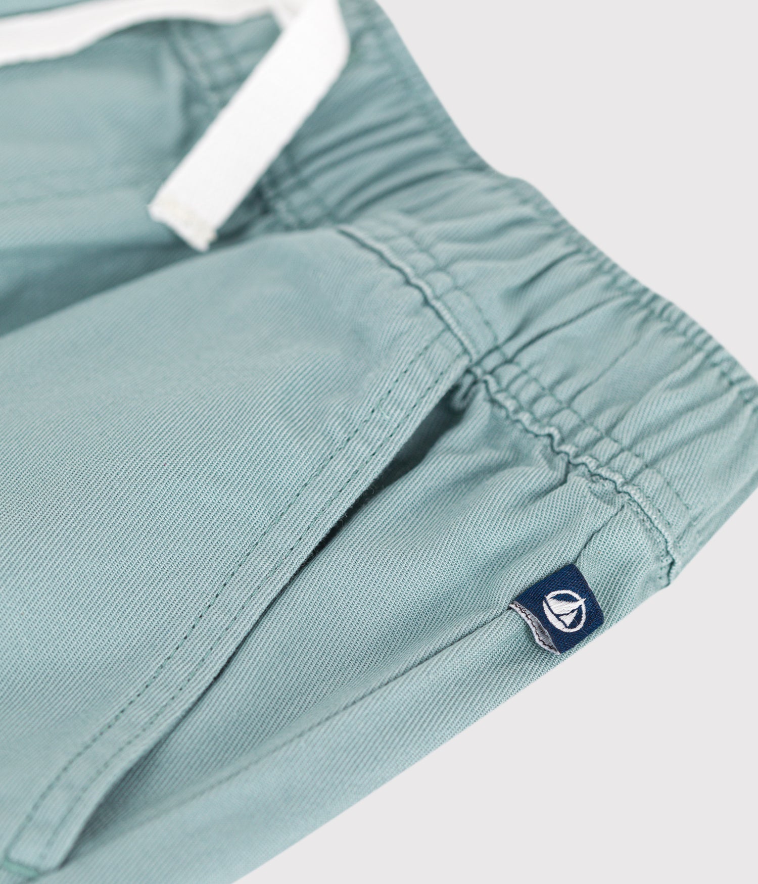 CHILDREN'S BERMUDA SHORTS IN PLAIN COTTON CHILDREN'S BERMUDA SHORTS IN PLAIN COTTON