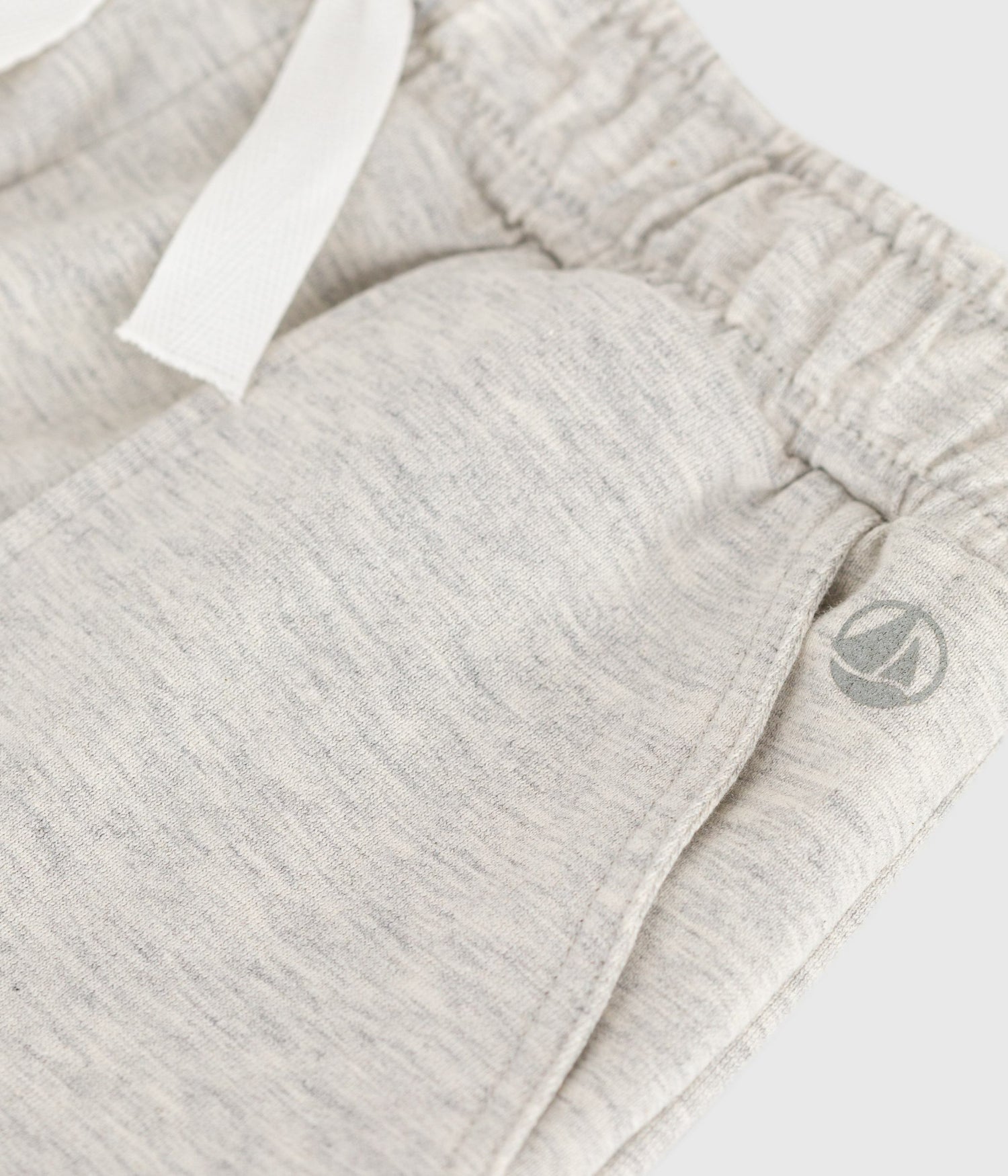 CHILDREN'S BERMUDA SHORT IN PLAIN COTTON CHILDREN'S BERMUDA SHORT IN PLAIN COTTON