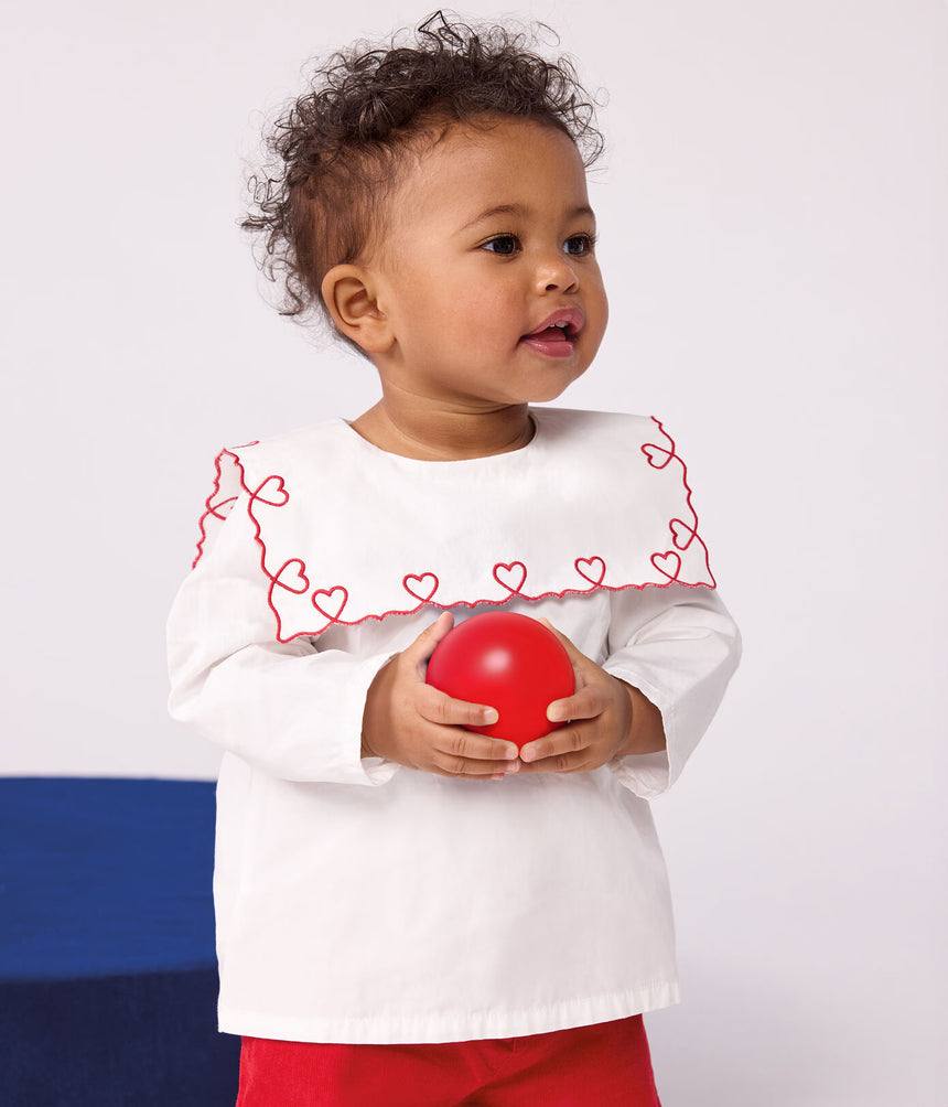 BABIES' LONG-SLEEVED COTTON POPLIN BLOUSE WITH EMBROIDERED HEARTS
