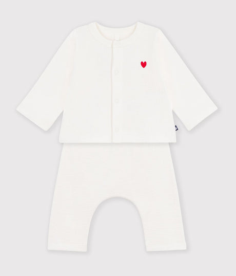 BABY SET IN PLAIN EMBROIDERED COTTON CHEST