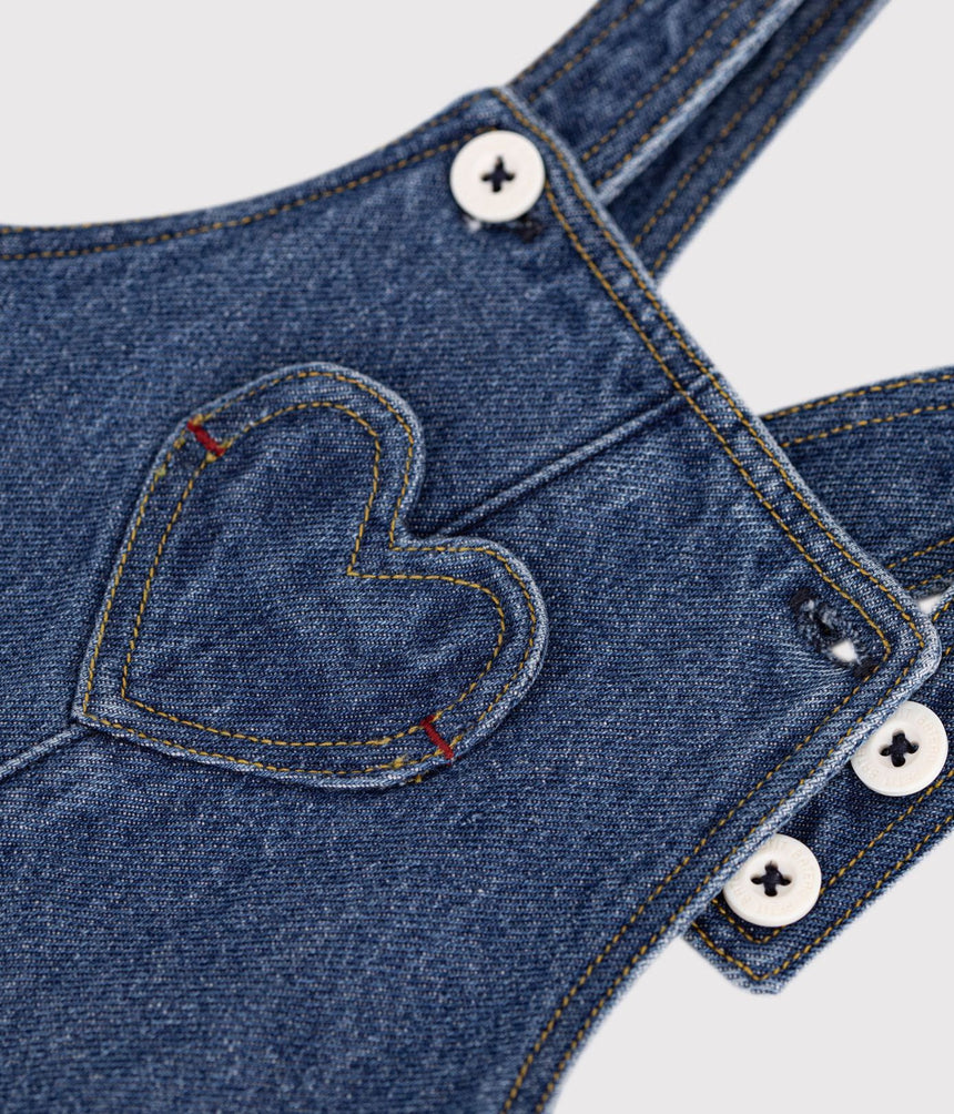 BABIES' LONG-LEG DENIM DUNGAREES WITH A HEART-SHAPED POCKET